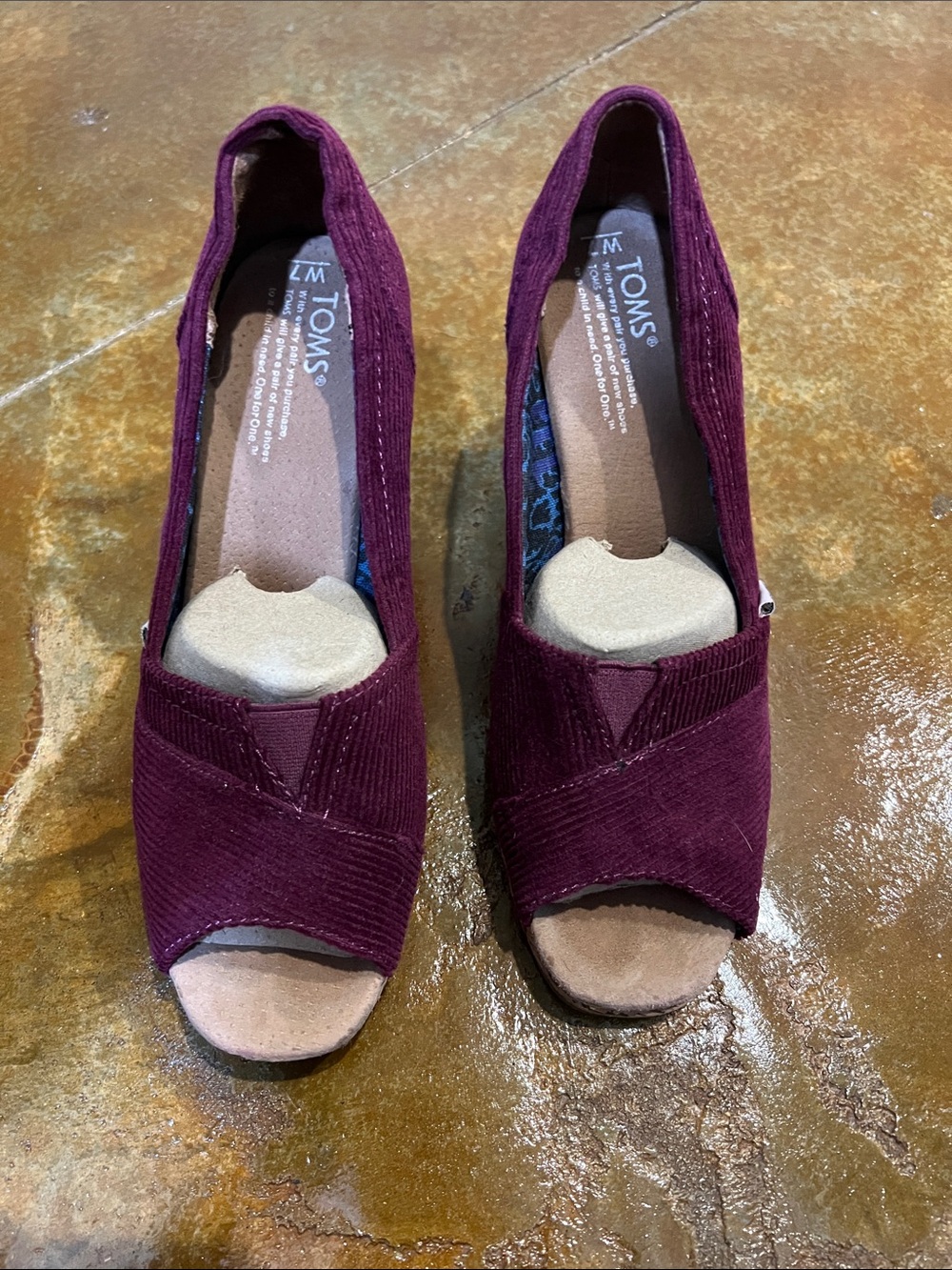 TOMS Women's Open-Toe Corduroy Wedge in Plum